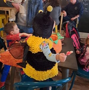 Bumble bee infant costume Size 18 months